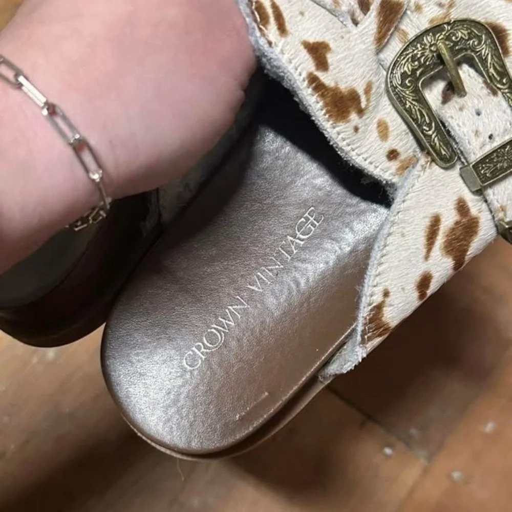 Cowhide Clogs - Picture 3 of 3